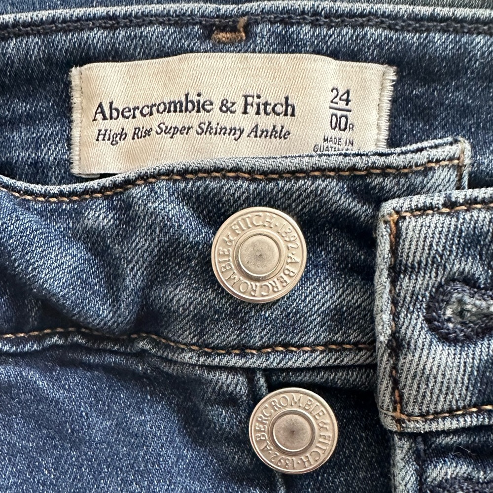 abercrombie jeans